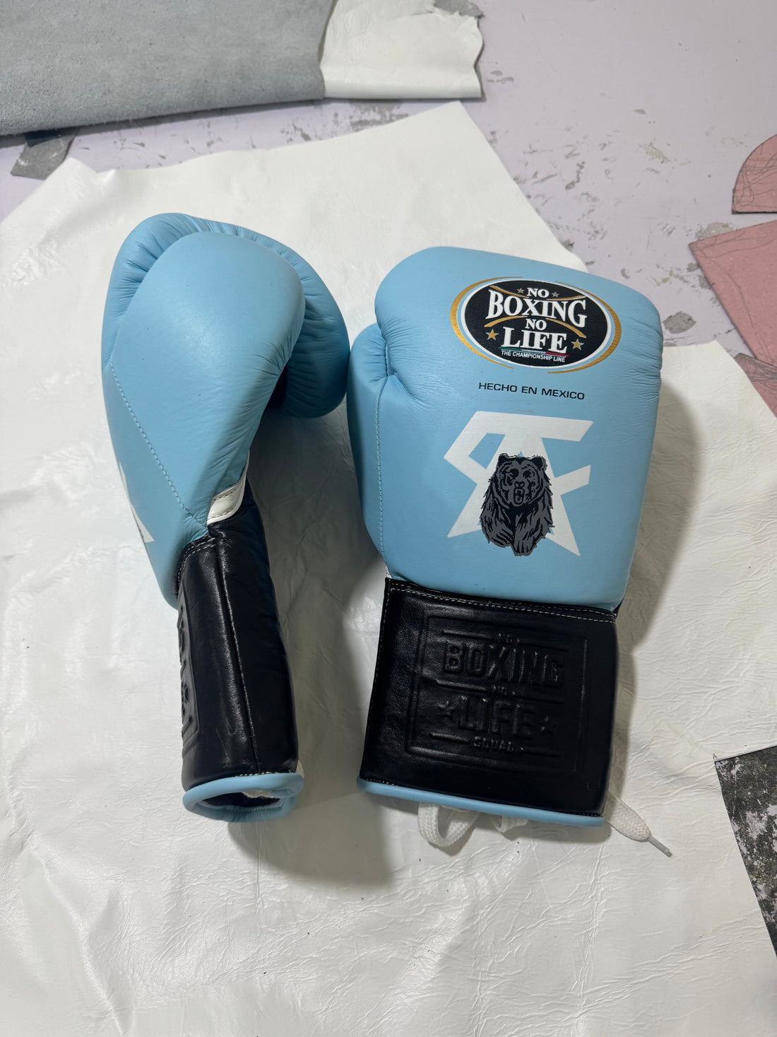 NO BOXING NO LIFE CA WITH BEAR LOGO SPECIAL EDITION TRAINING GLOVES - METALLIC GREEN / METALLIC GOLD  | 100% Pure Leather | Best Choice for Fighters