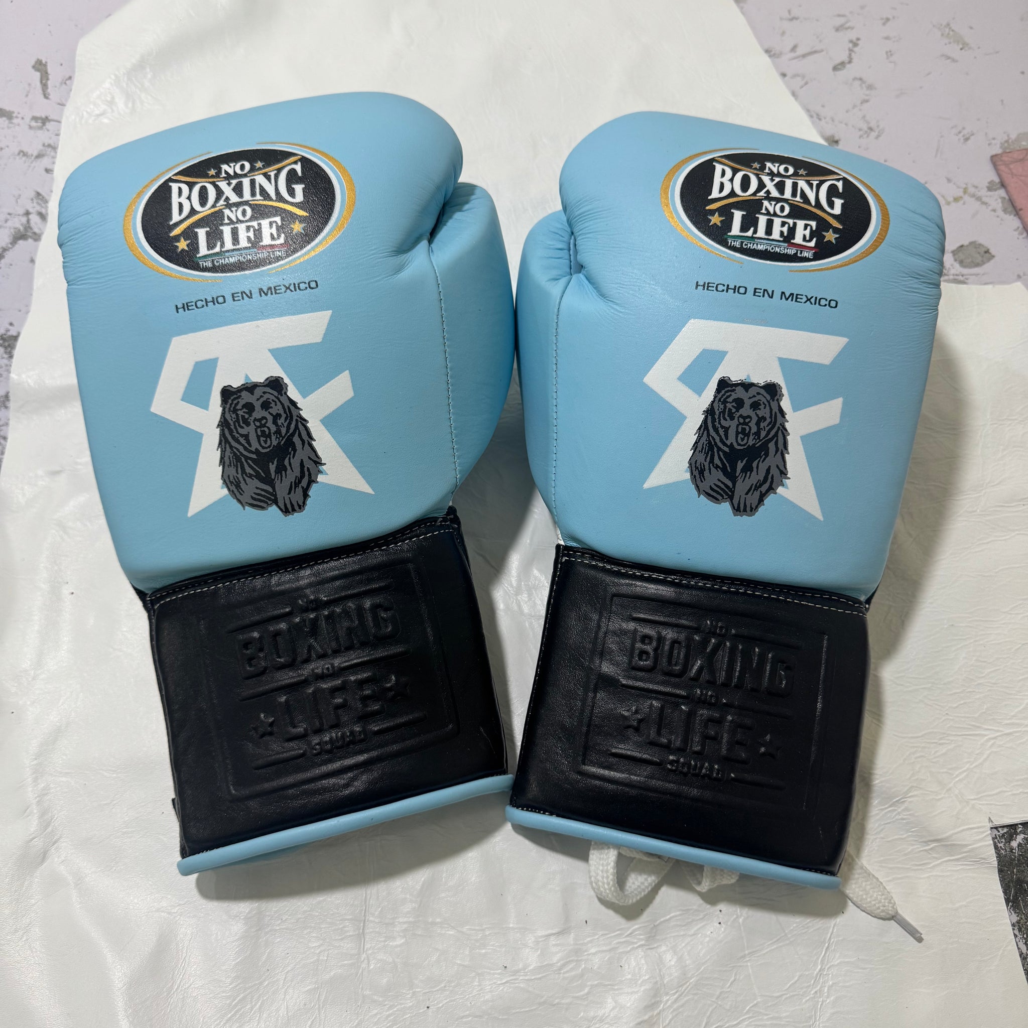 NO BOXING NO LIFE CA WITH BEAR LOGO SPECIAL EDITION TRAINING GLOVES - METALLIC GREEN / METALLIC GOLD  | 100% Pure Leather | Best Choice for Fighters