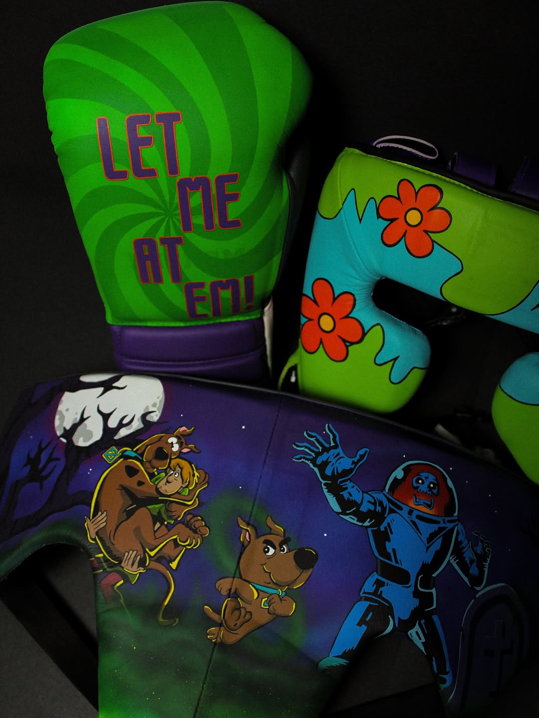 CUSTOM SPARRING KIT - SCRAPPY DOO DESING ANIMATED - GENUINE LEATHER