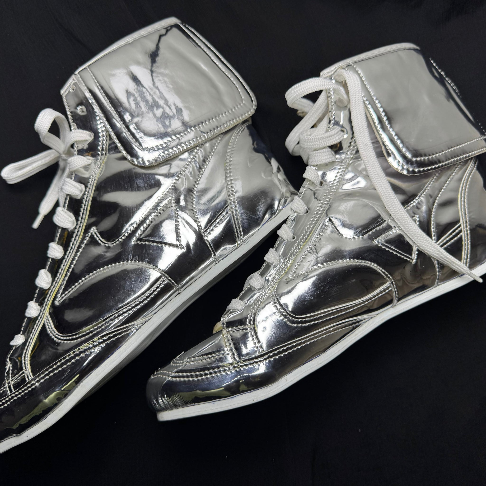 Custom Handmade Metallic Silver Boxing Shoes Lightweight Limited Edition