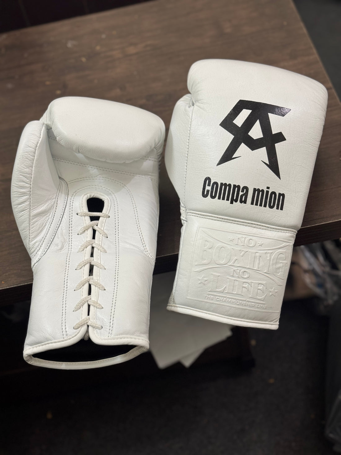 Full White Pro Elite Boxing Gloves No BOxing No Life| 100% Pure Leather | Best Choice for Fighters